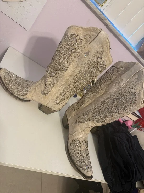 Corral White Embellished Leather Western Knee-High Boots - Picture 4 of 7